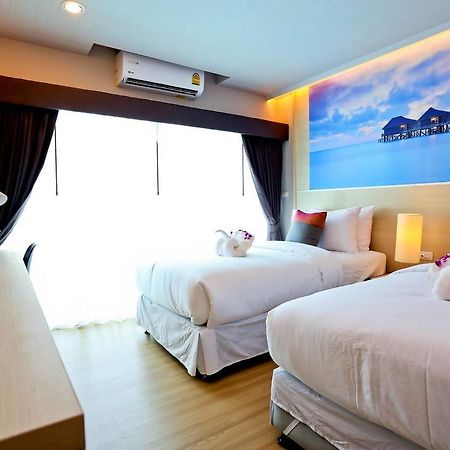 Le Breeze Resort Cha-Am Exterior photo